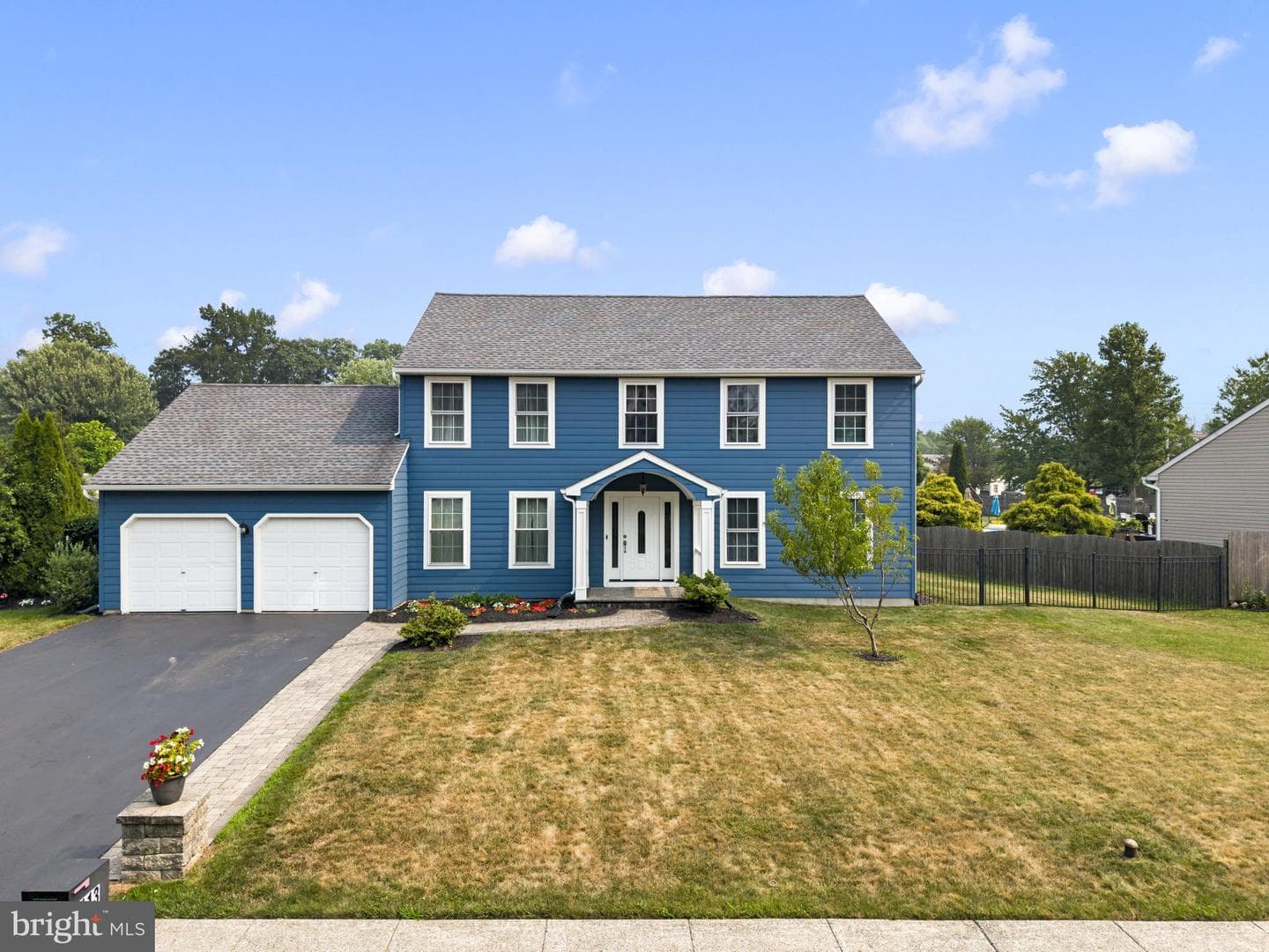 113 Greenfield Lane photo 1