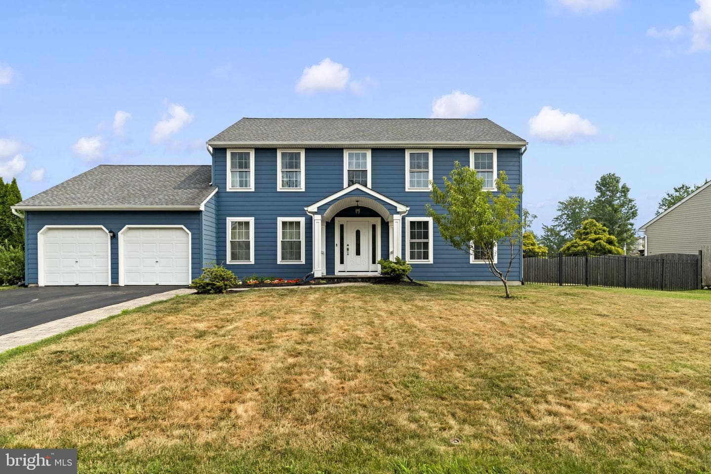 113 Greenfield Lane photo 2