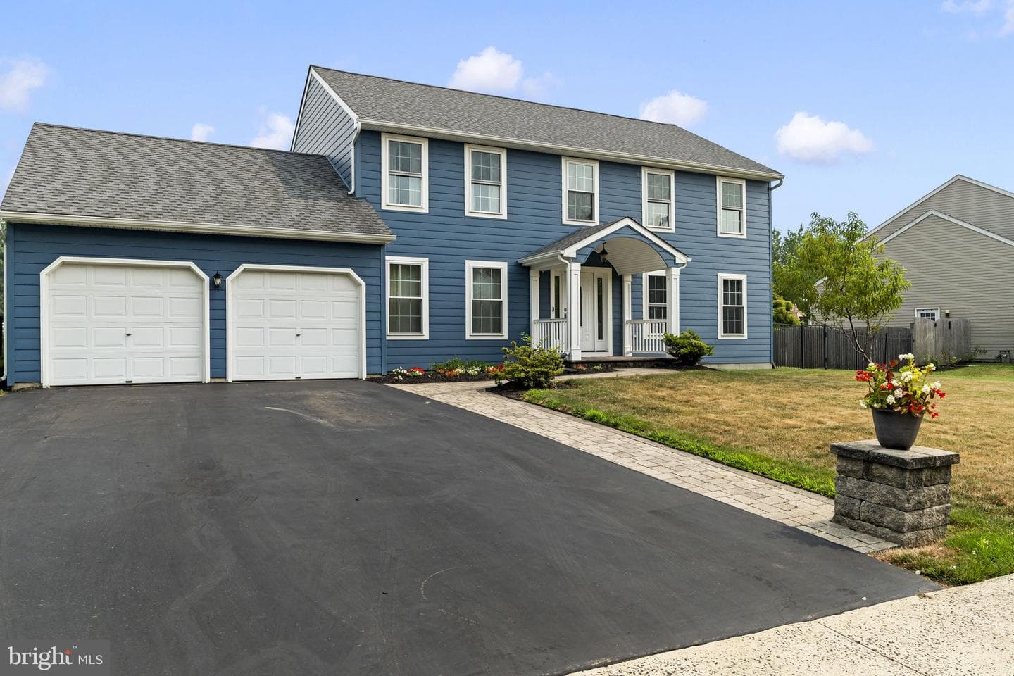 113 Greenfield Lane photo 4