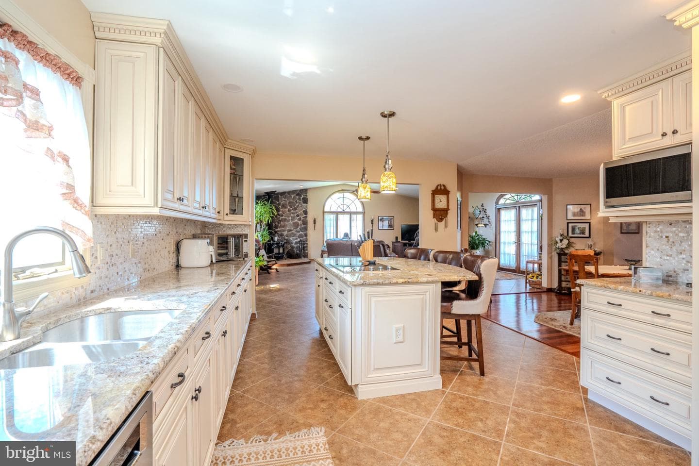 952 Duxbury Drive photo 18
