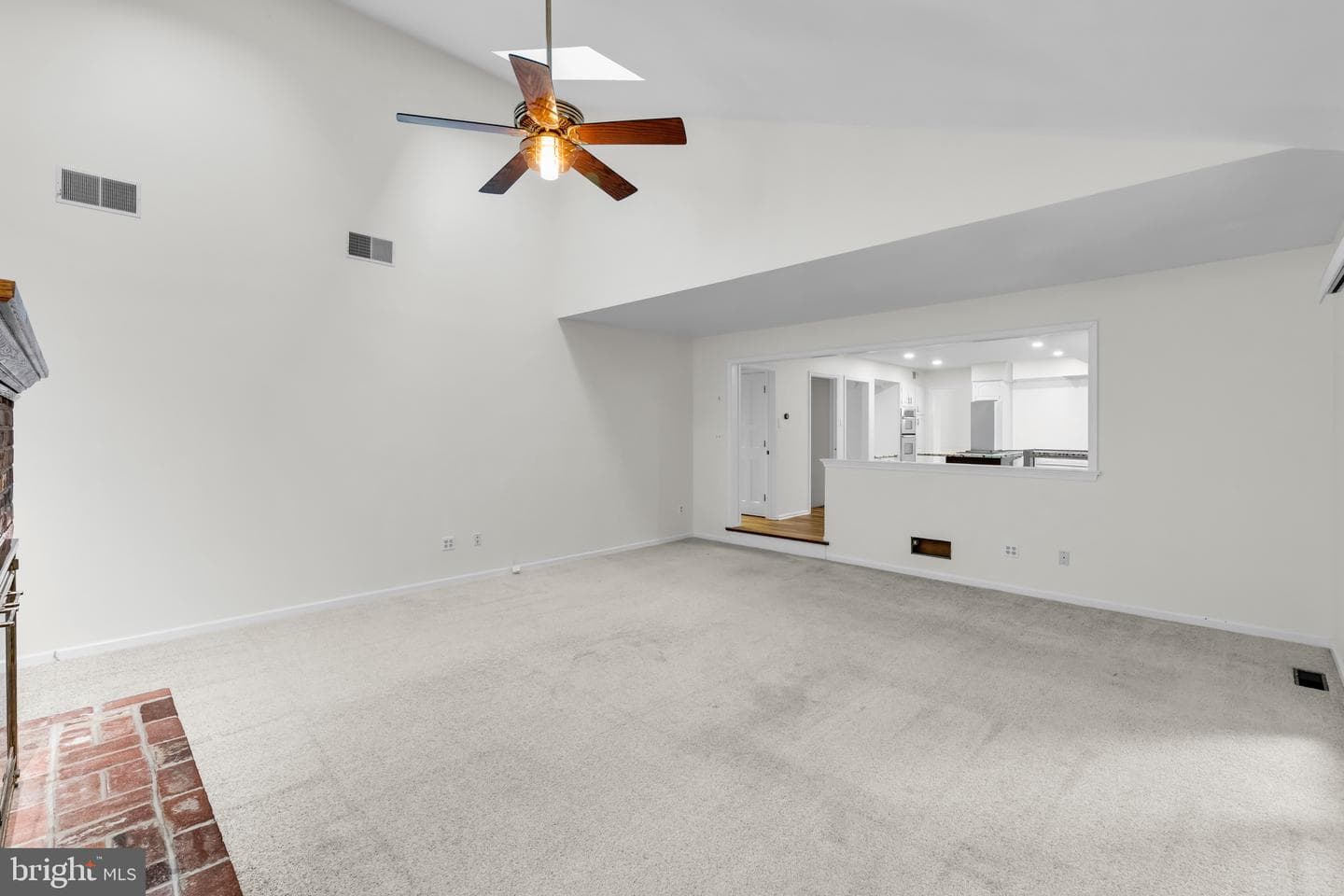 1838 Garden Court photo 15