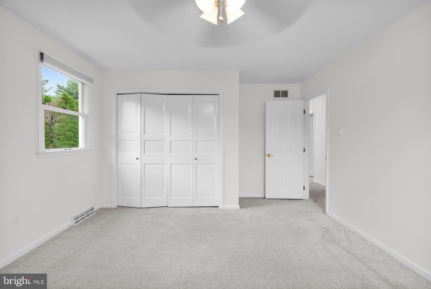 1838 Garden Court photo 34