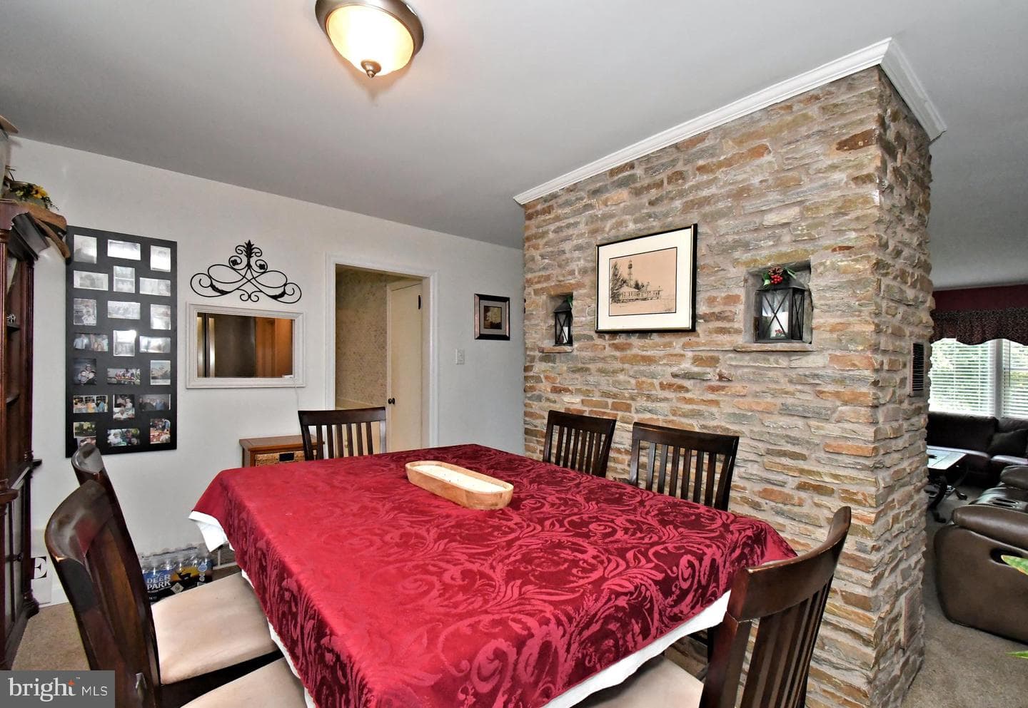 551 Walter Road photo 11