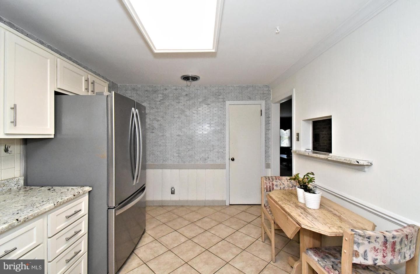 551 Walter Road photo 15