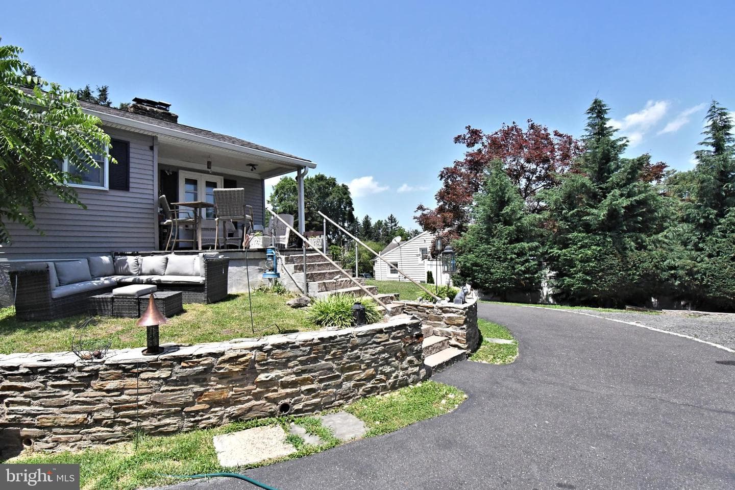 551 Walter Road photo 37