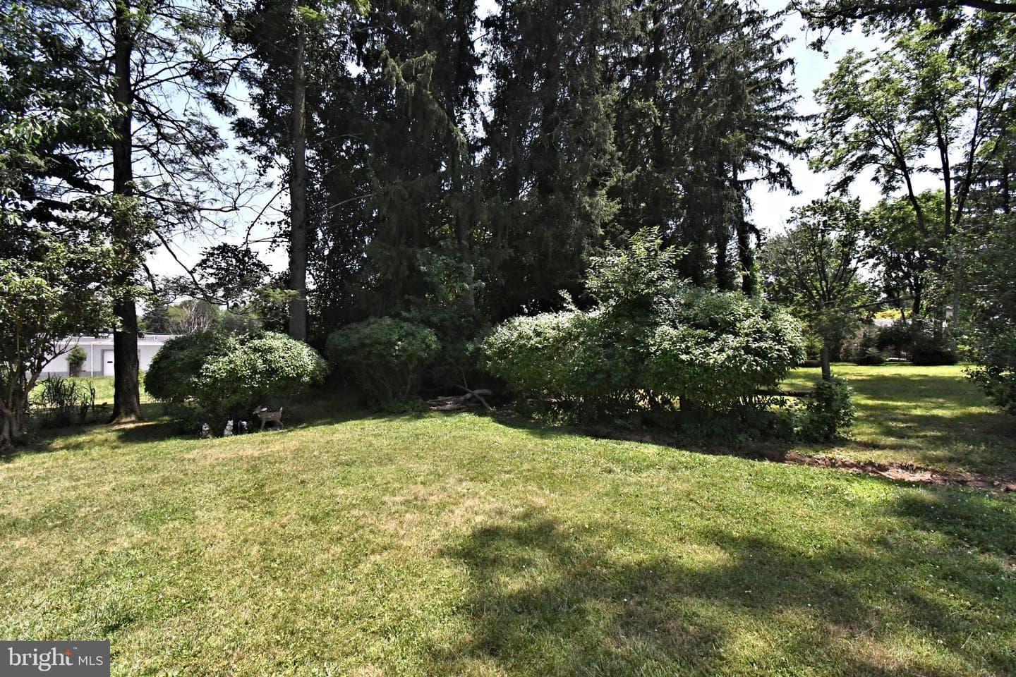 551 Walter Road photo 40