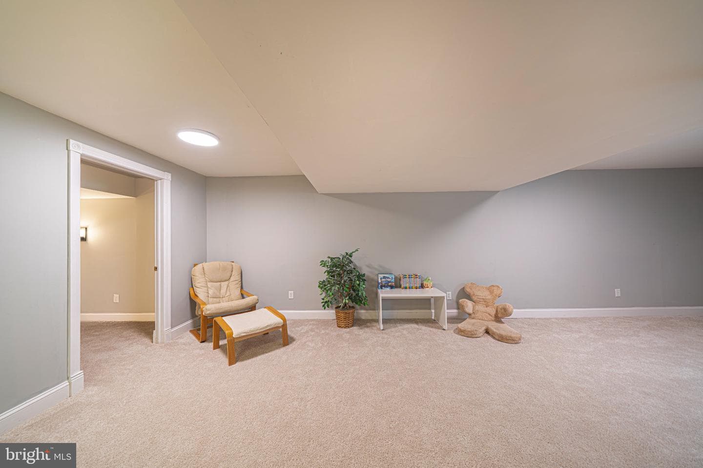 2392 S Whittmore photo 36