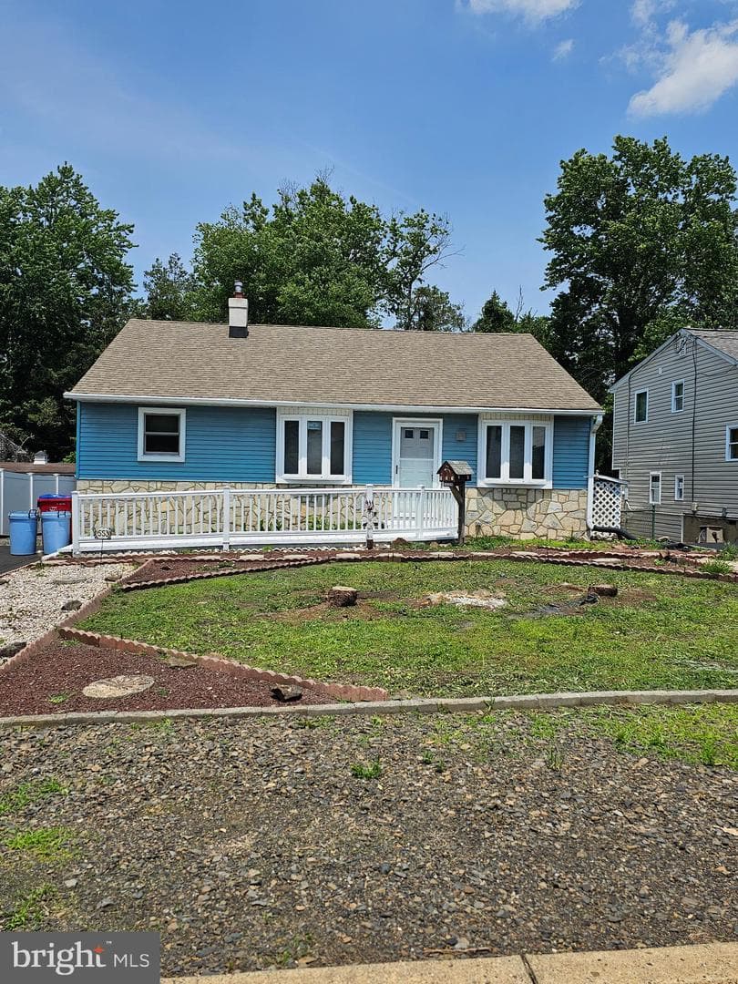 553 8th Ave, Warminster