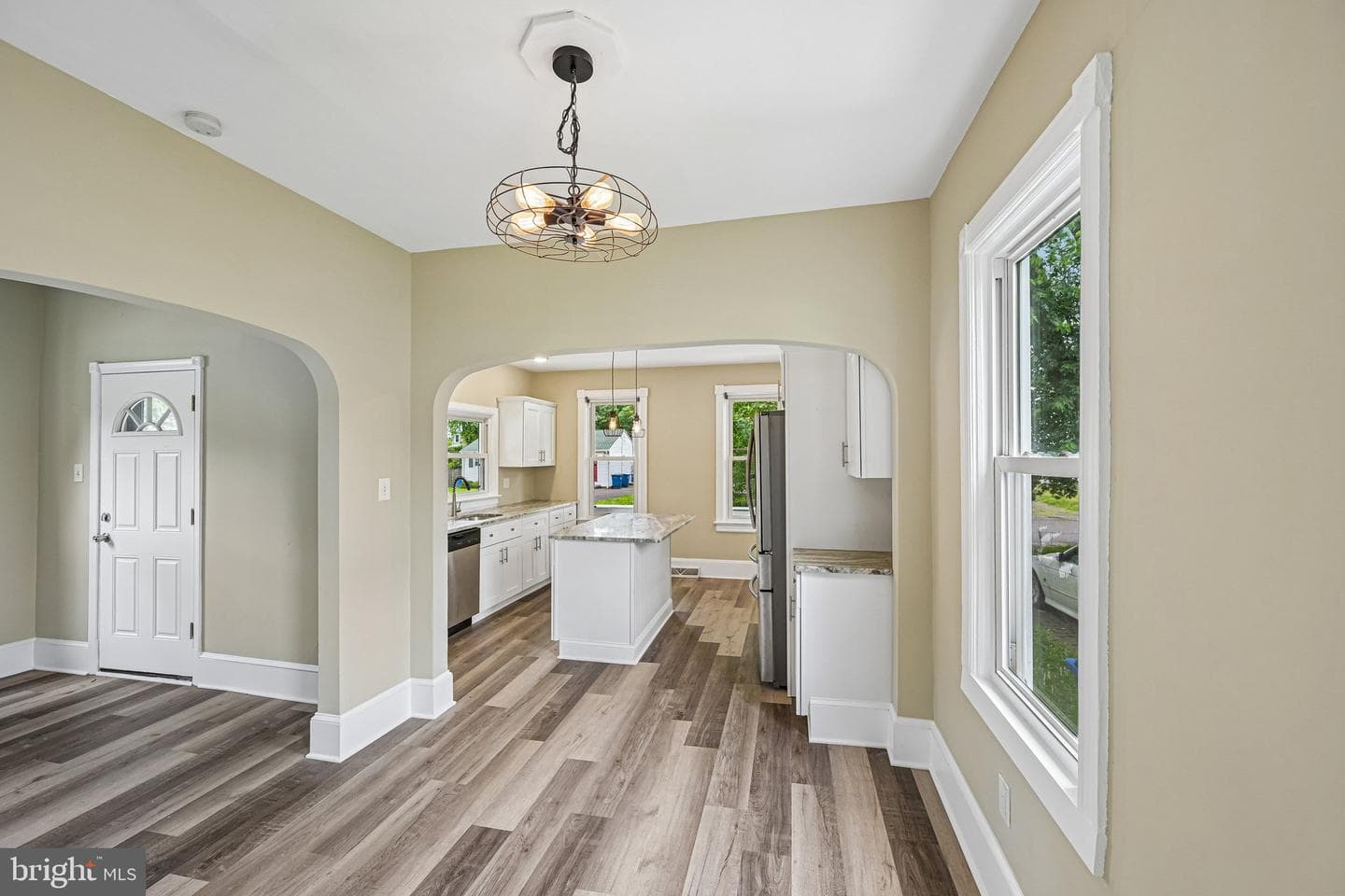 226 Robertson Avenue photo 11
