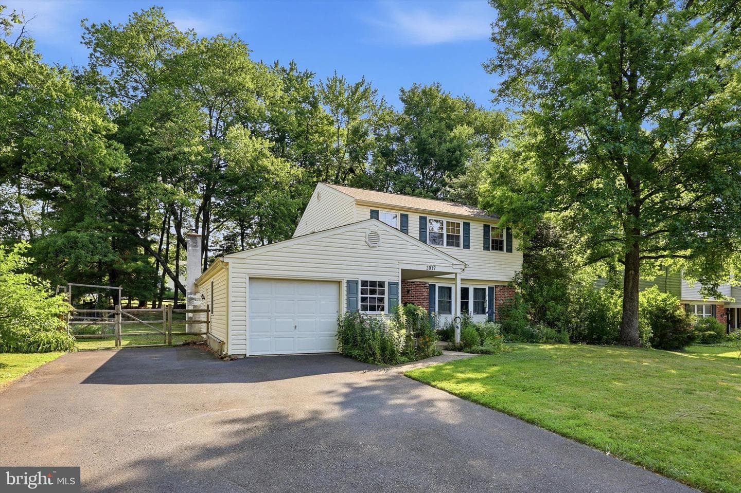 2017 Blackhorse Drive photo 3