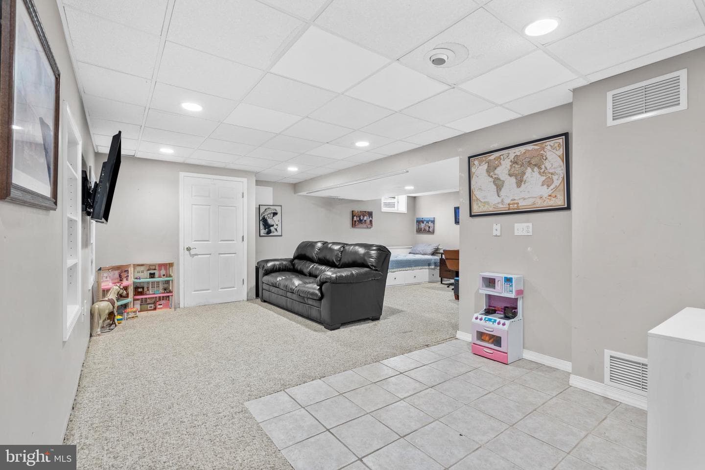 2 Sutton Court photo 36