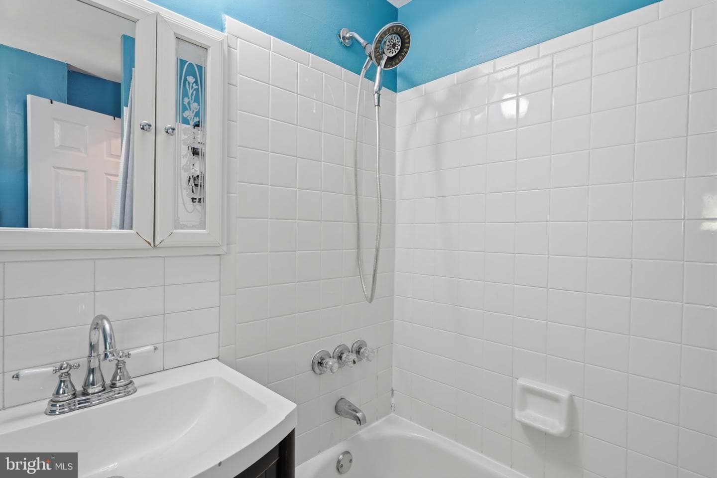 407 Holly Drive photo 32