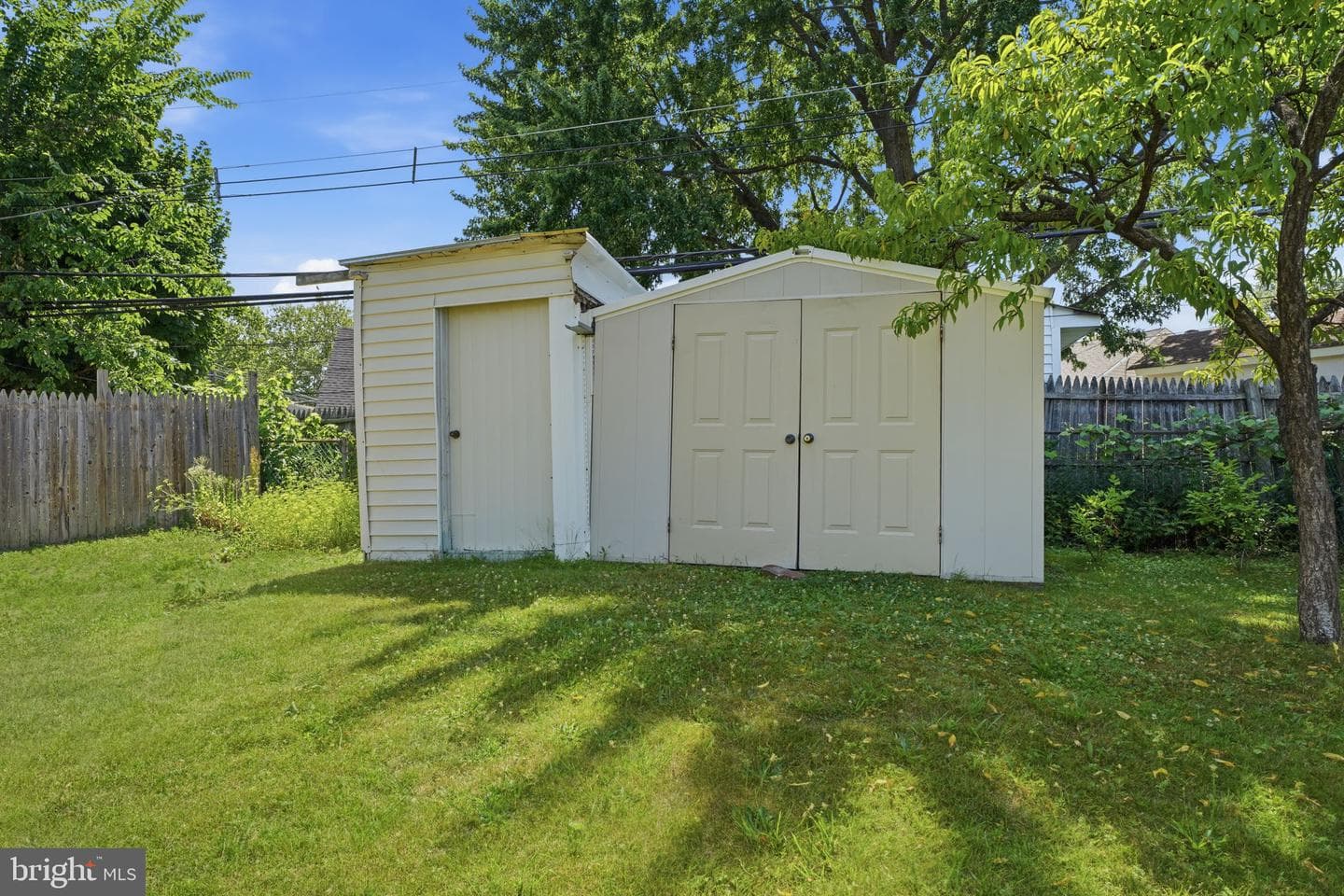 407 Holly Drive photo 35