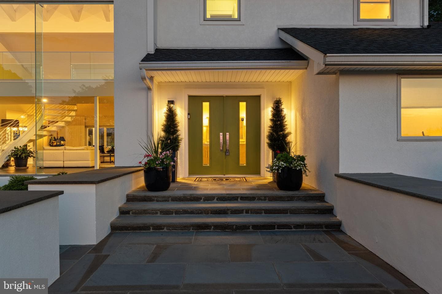 1088 Highland Road photo 4