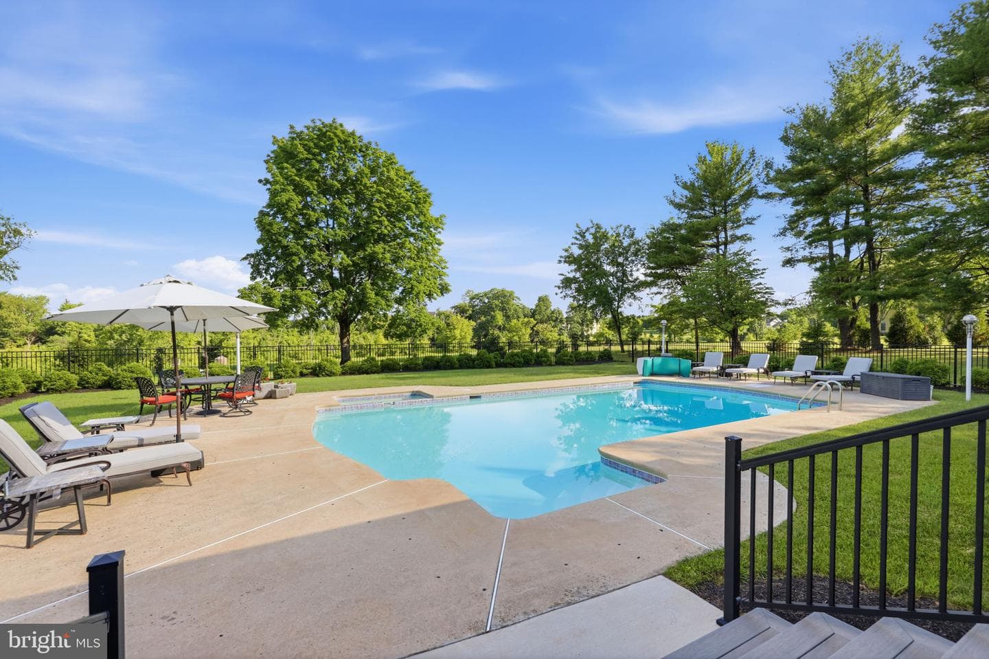 1088 Highland Road photo 76