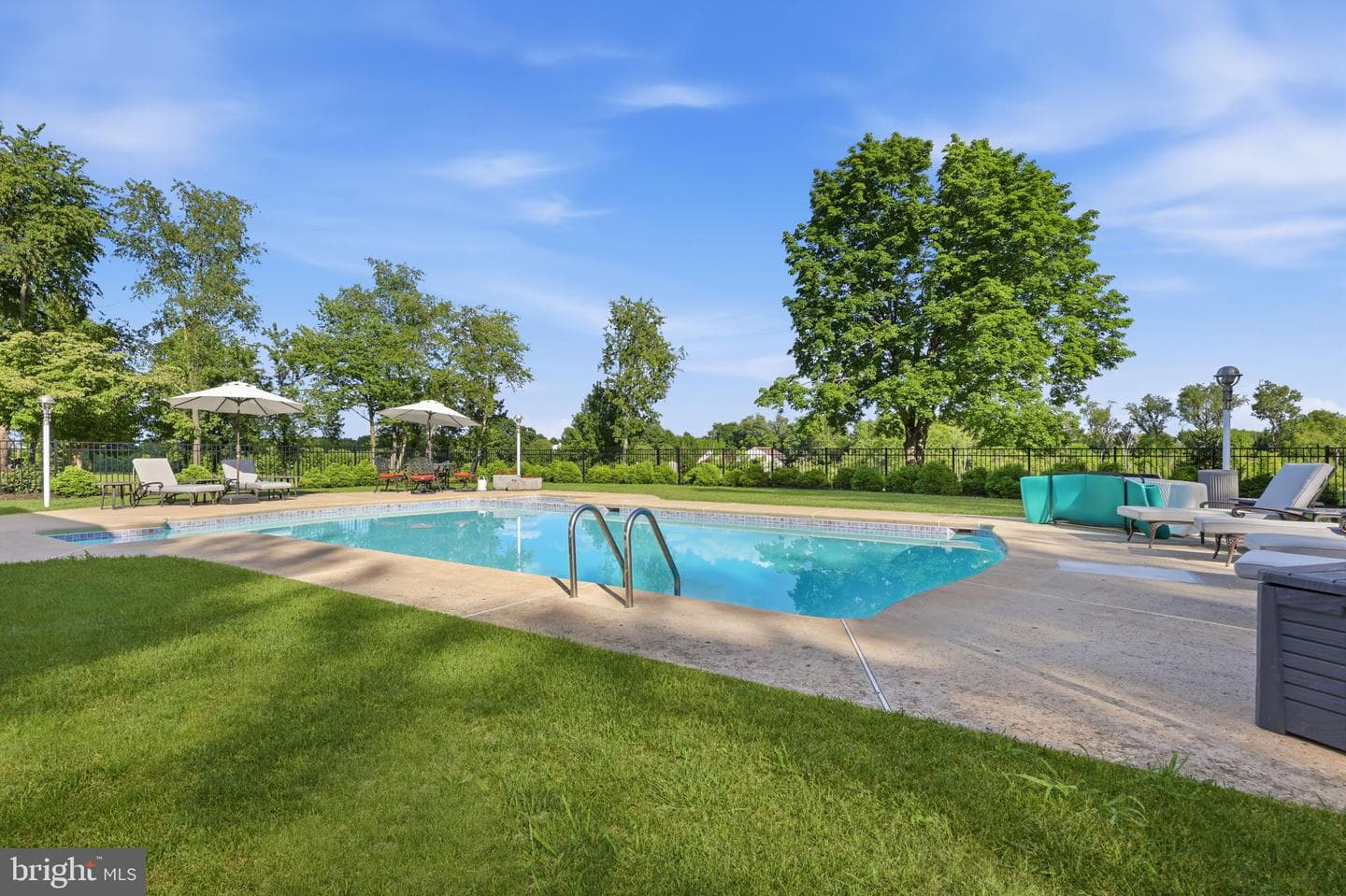 1088 Highland Road photo 79