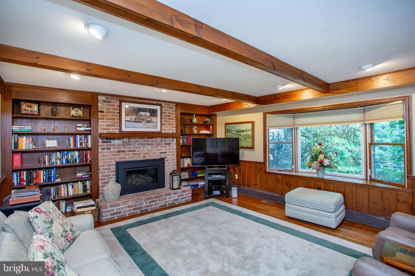 950 Camelot Road photo 25
