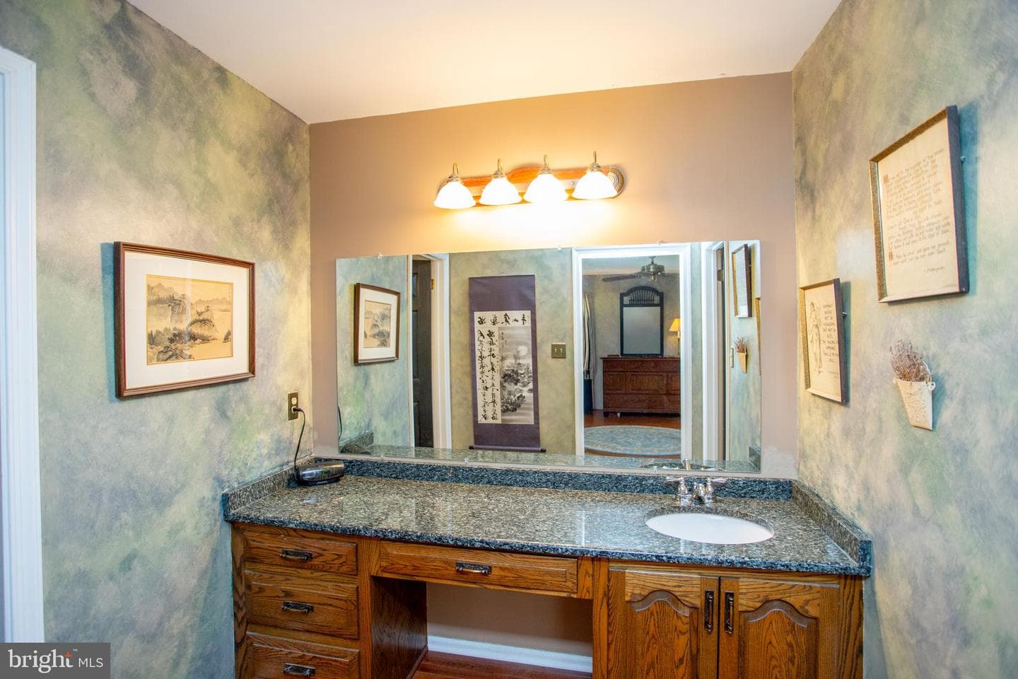 950 Camelot Road photo 41