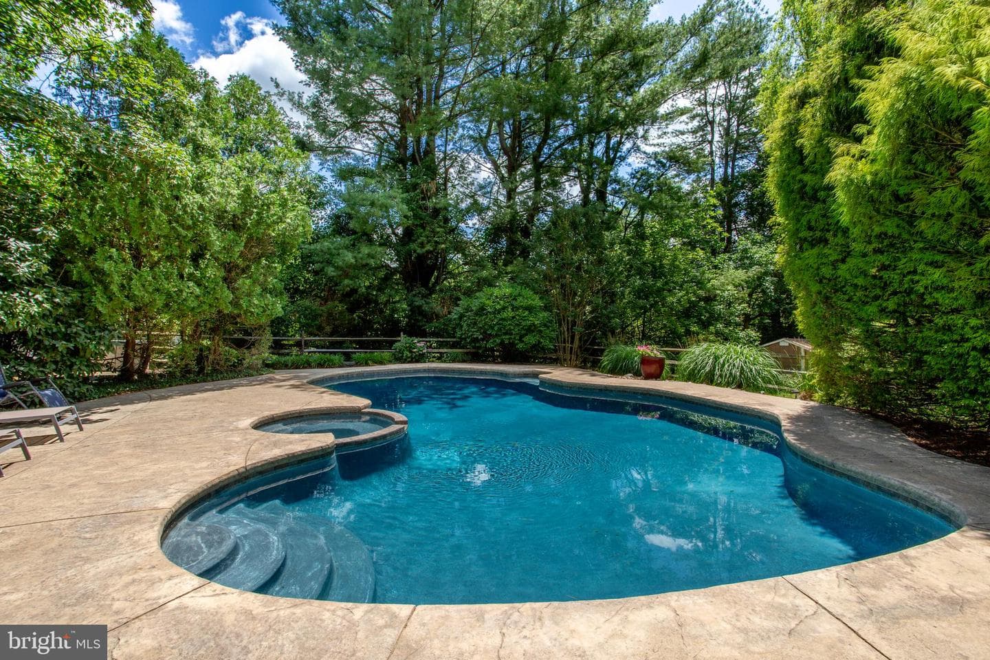 950 Camelot Road photo 90