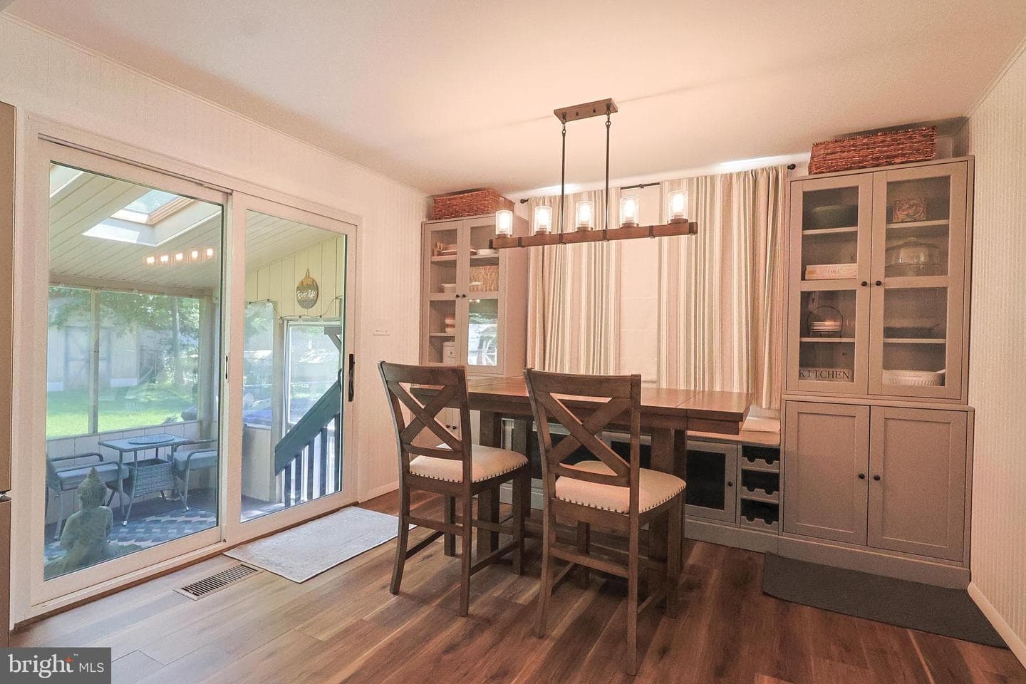 140 Longshore Avenue photo 13
