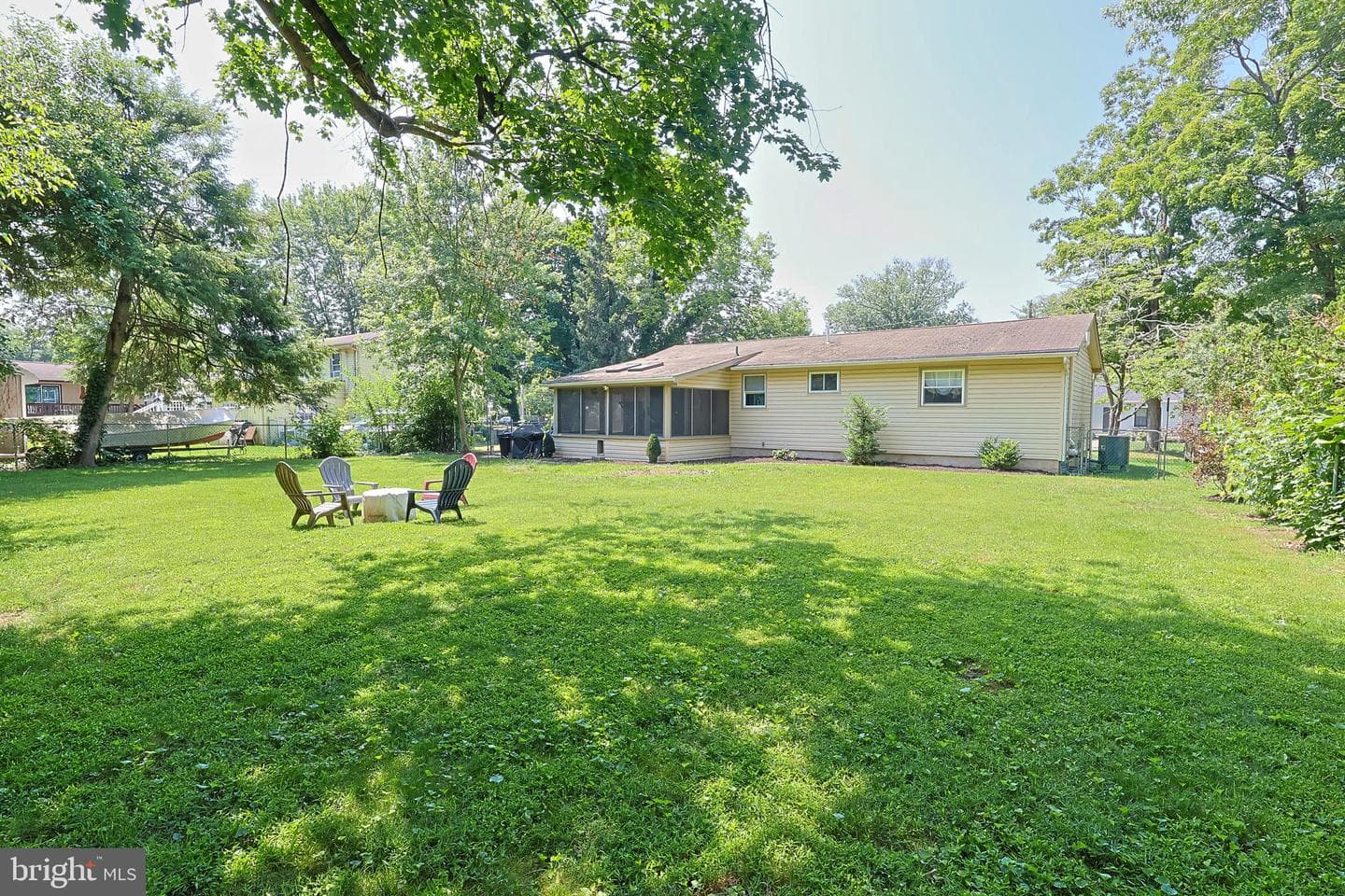 140 Longshore Avenue photo 19
