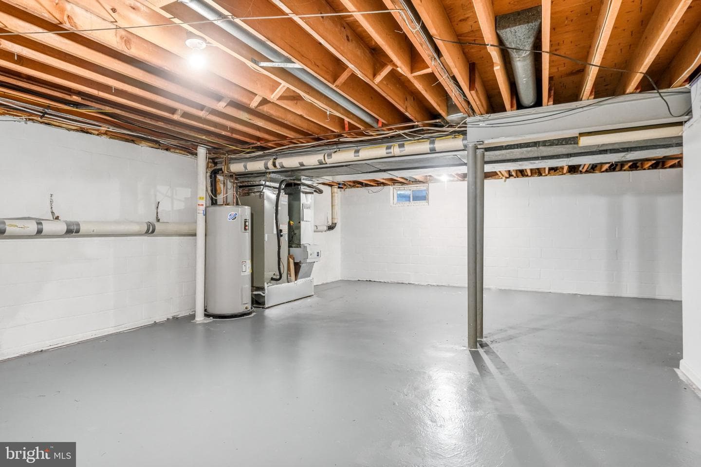 2134 W Wellington Road photo 33