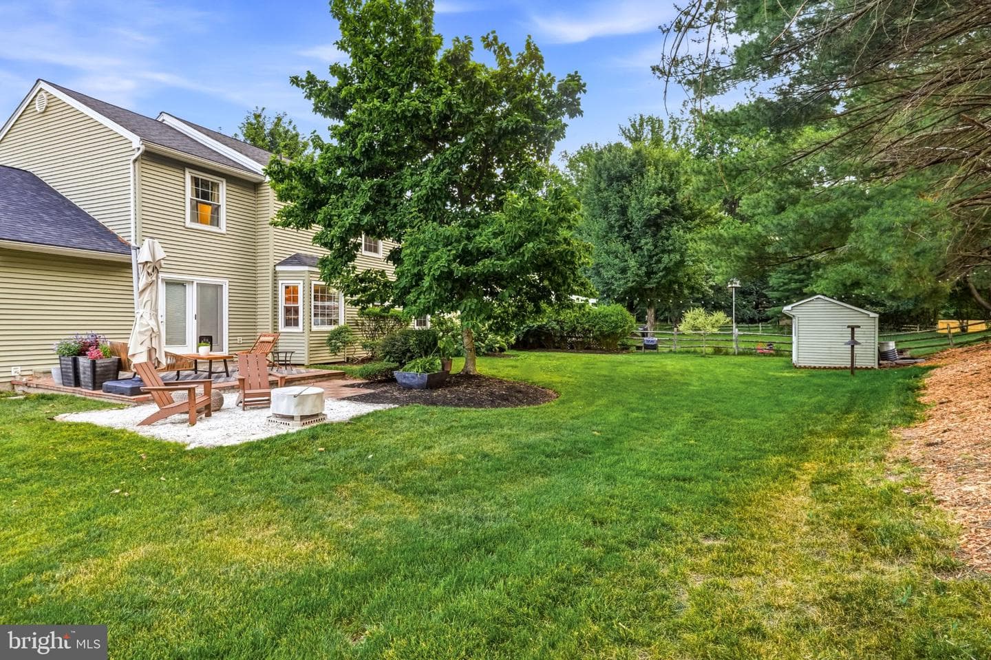2134 W Wellington Road photo 39