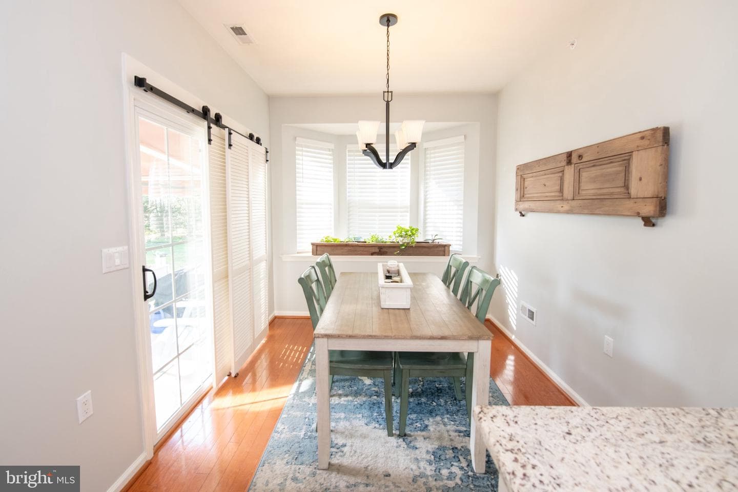 748 S Settlers Circle photo 22