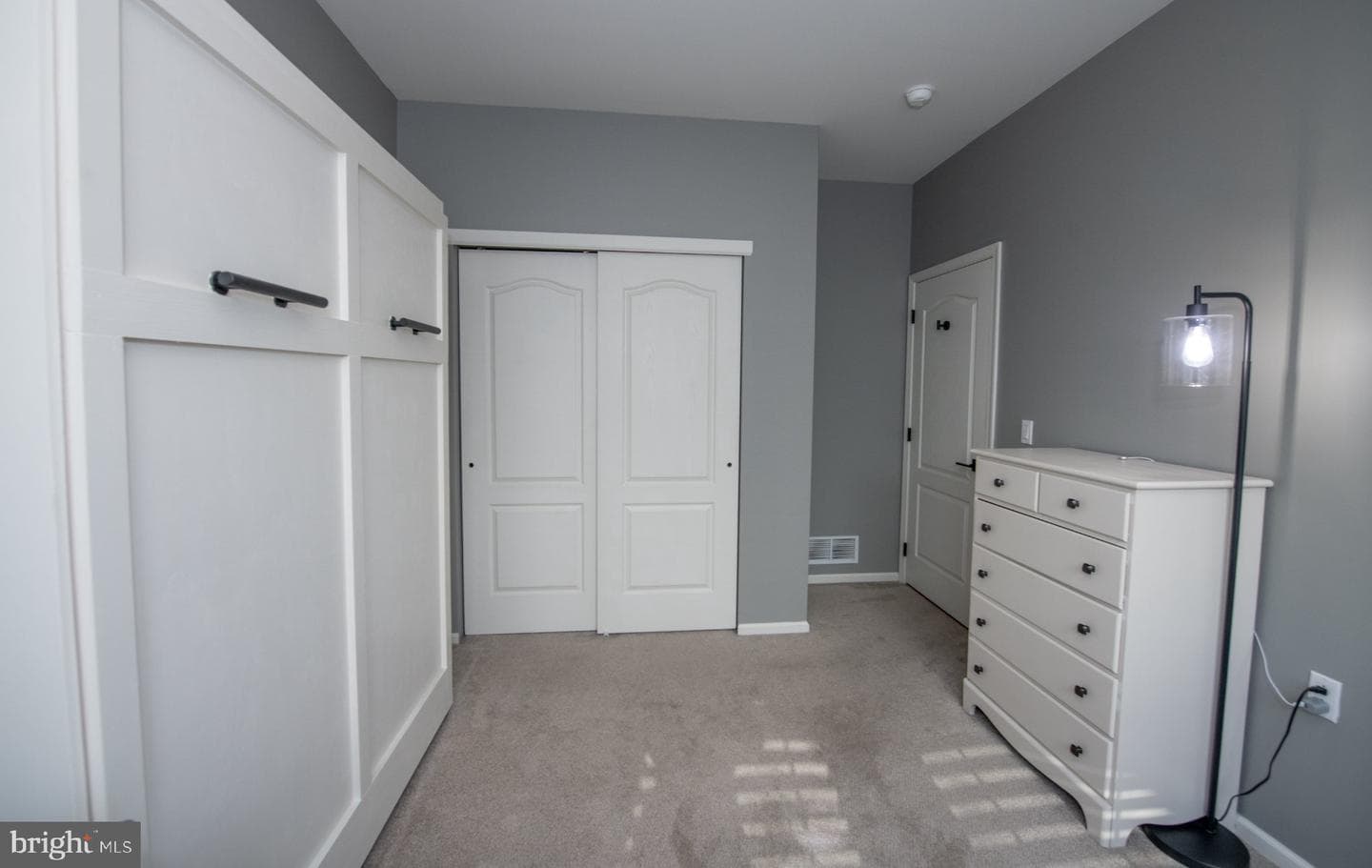 748 S Settlers Circle photo 32