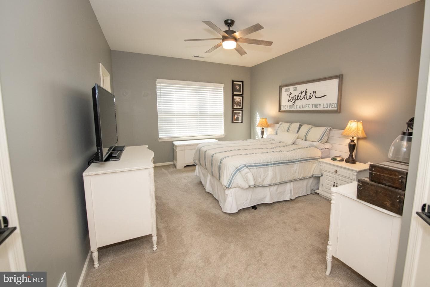 748 S Settlers Circle photo 35