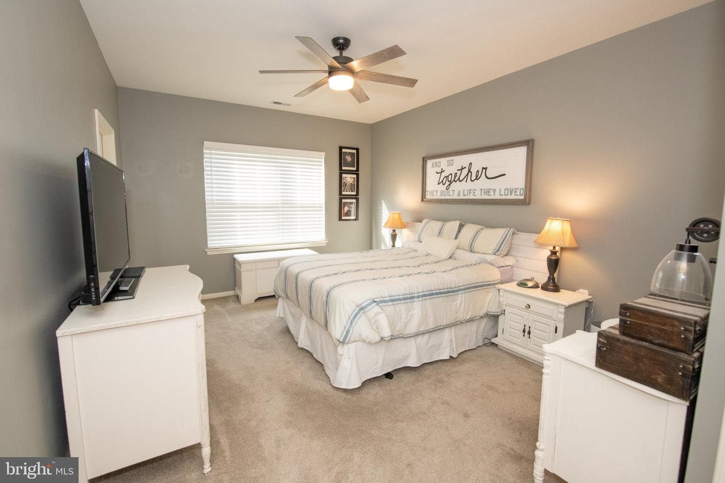 748 S Settlers Circle photo 37