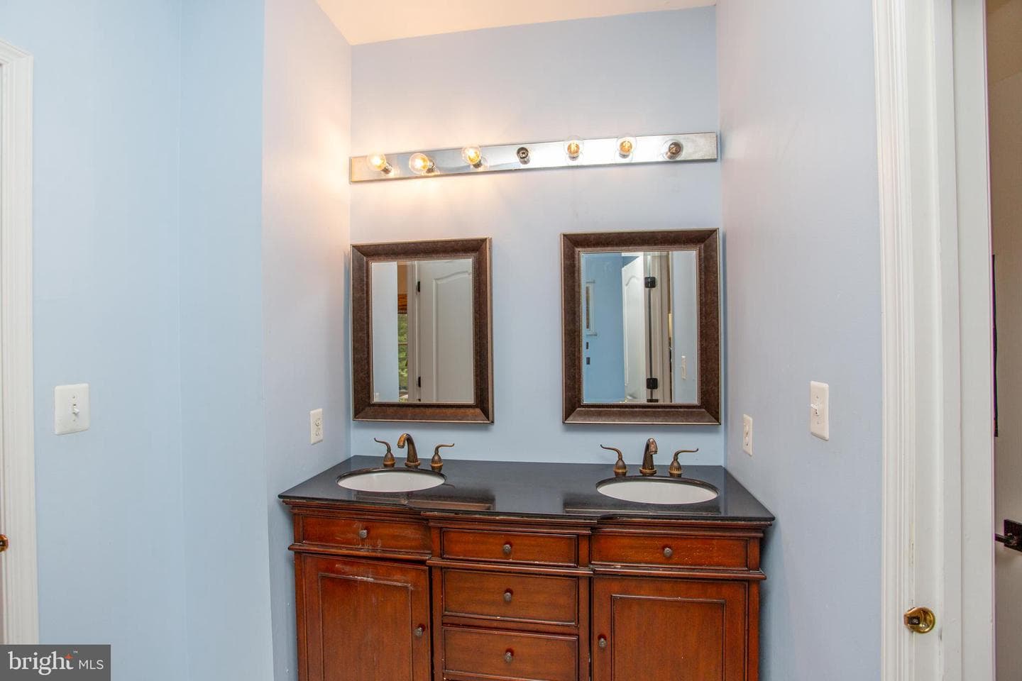 1 Hibbs Lane photo 34