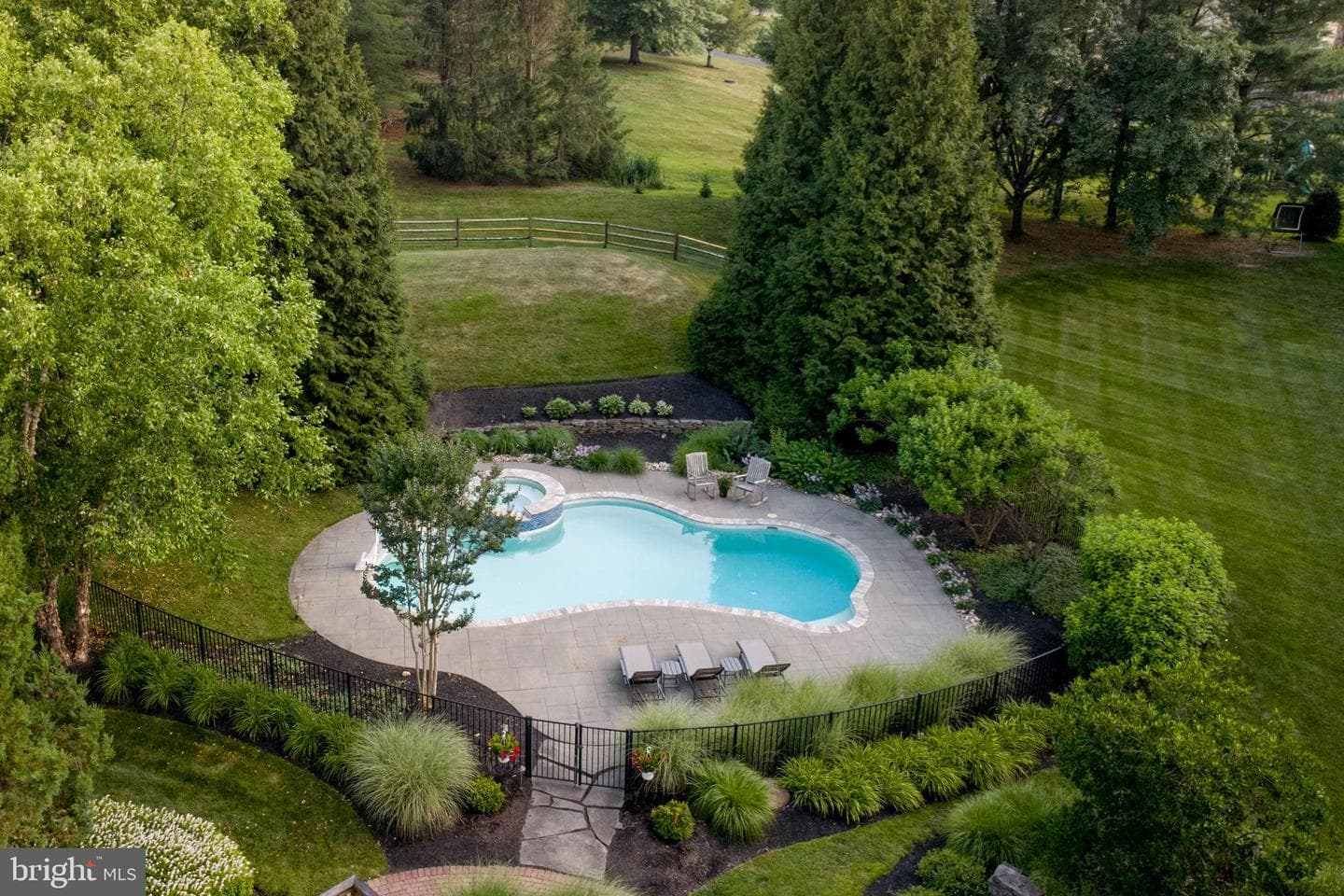 1 Hibbs Lane photo 48