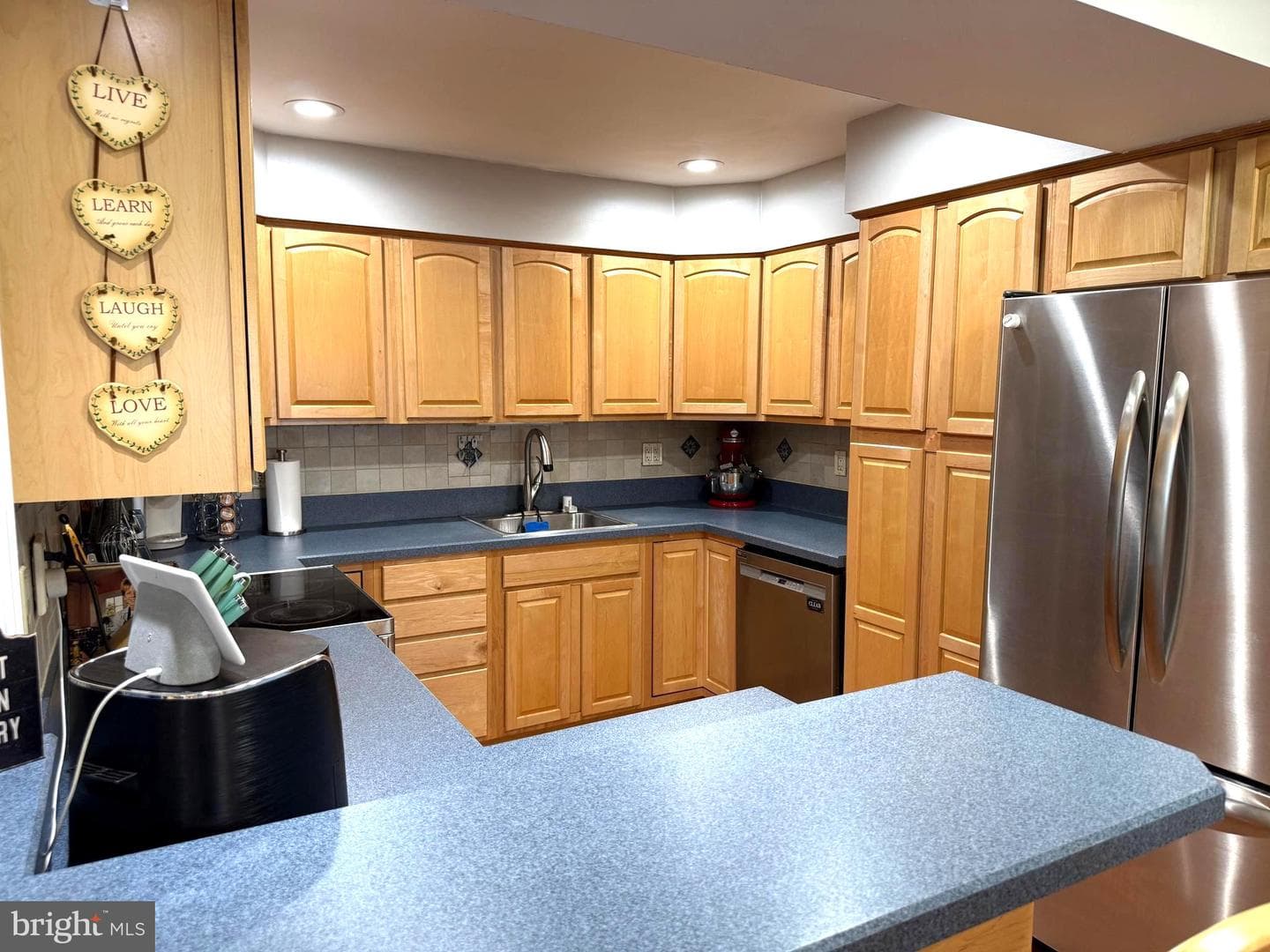 81 Queen Lily Road photo 16