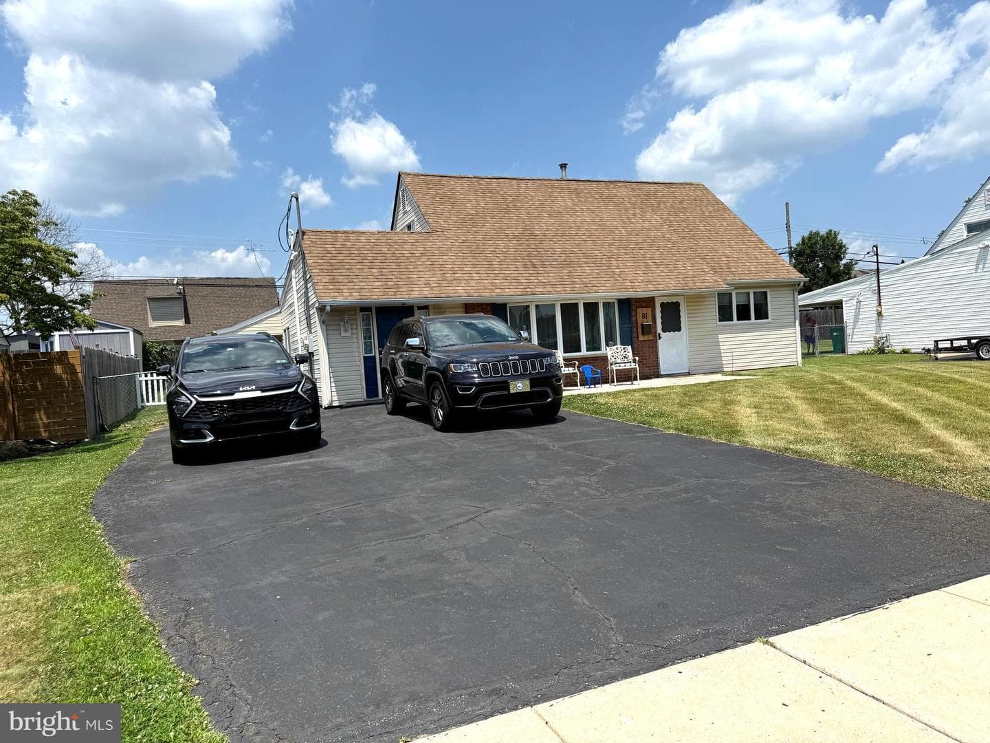81 Queen Lily Road, Levittown