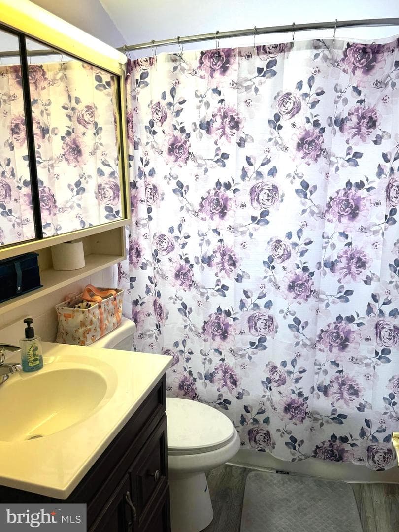 81 Queen Lily Road photo 32