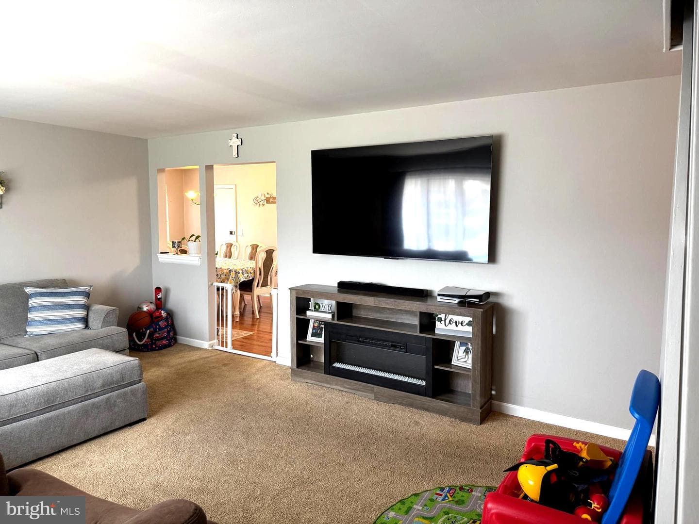 81 Queen Lily Road photo 7