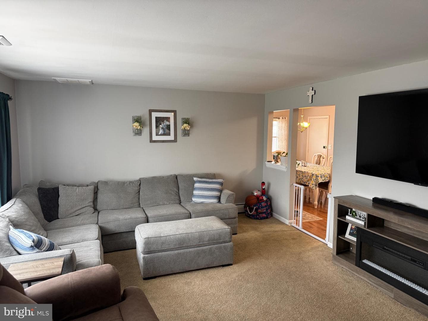 81 Queen Lily Road photo 9