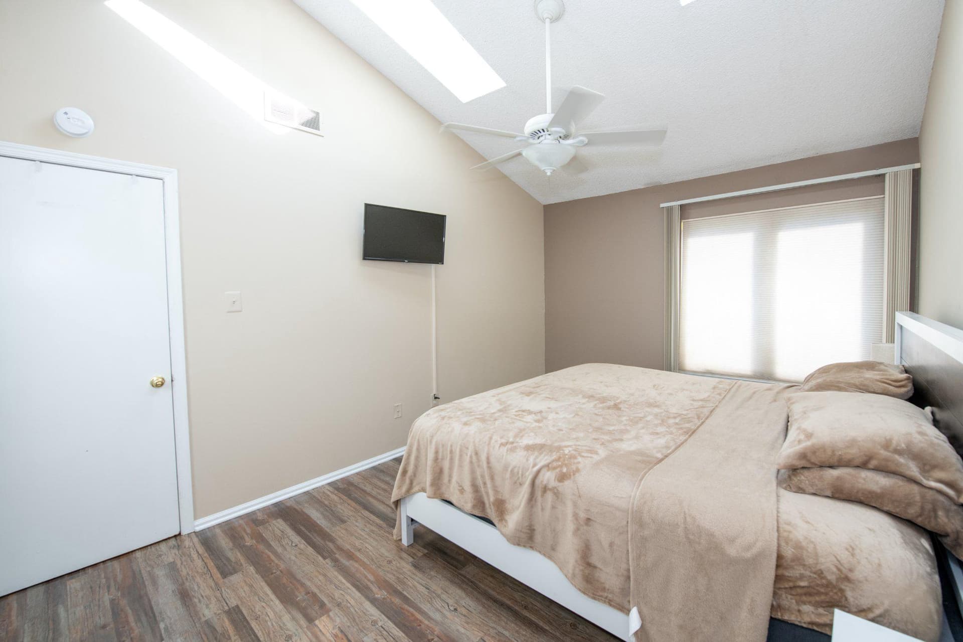 68 Catherine Court photo 25