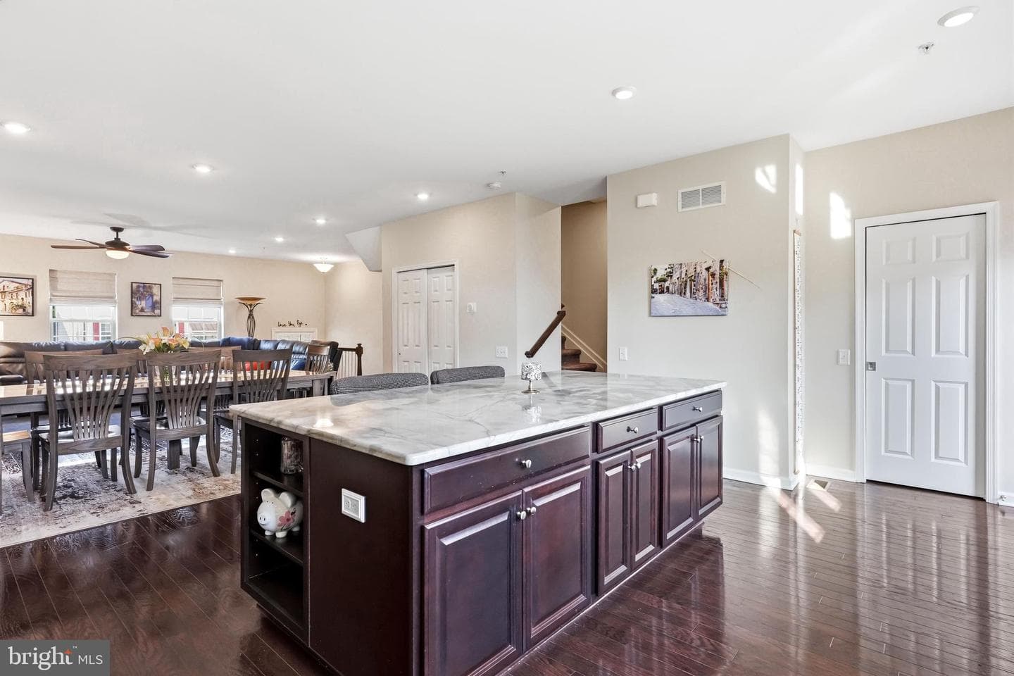 487 Rowan Street photo 14