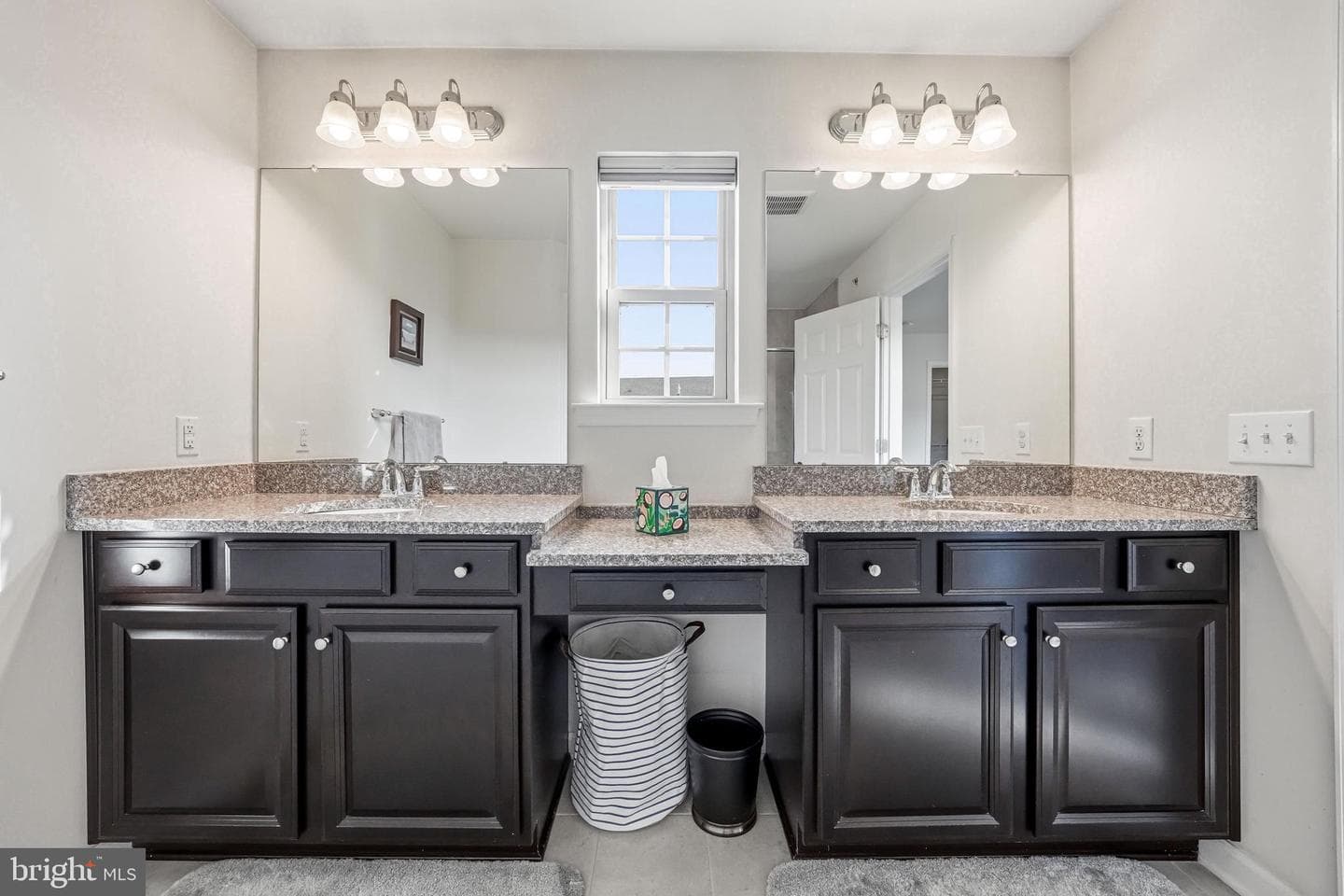 487 Rowan Street photo 26