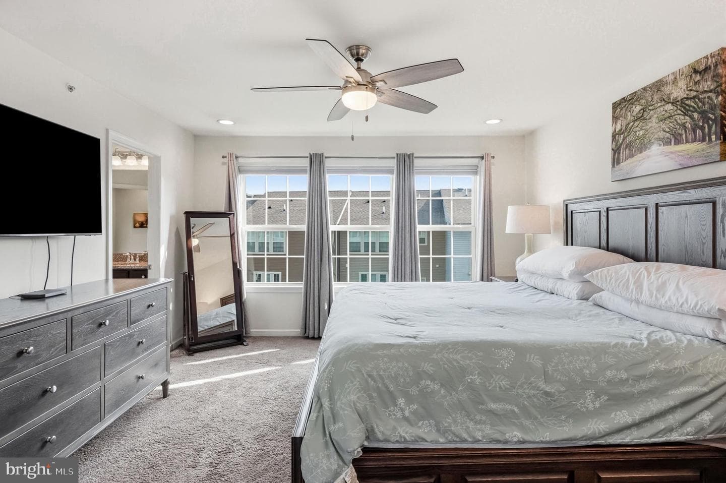 487 Rowan Street photo 29