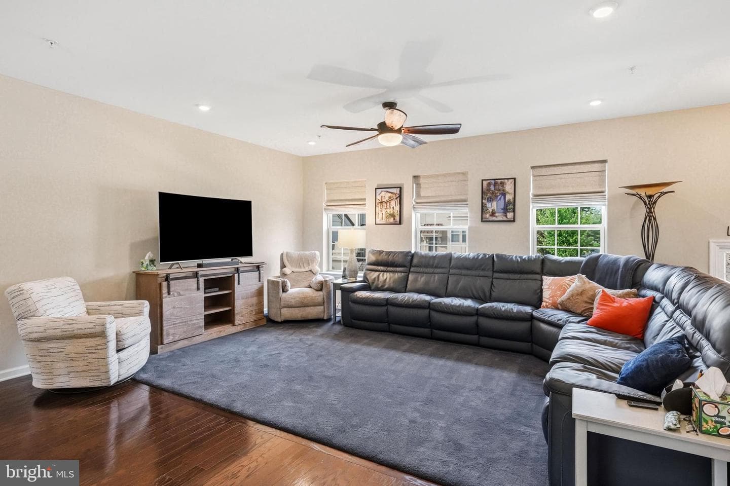 487 Rowan Street photo 8