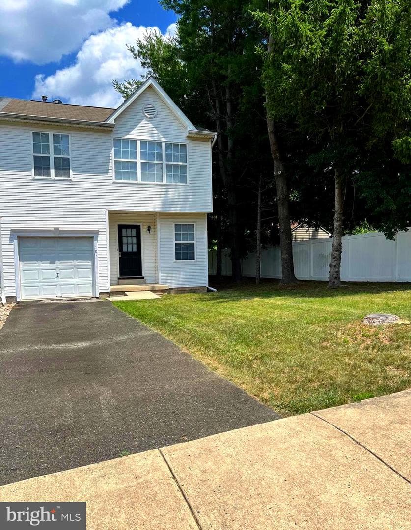 101 Hickory Hollow Circle photo 4