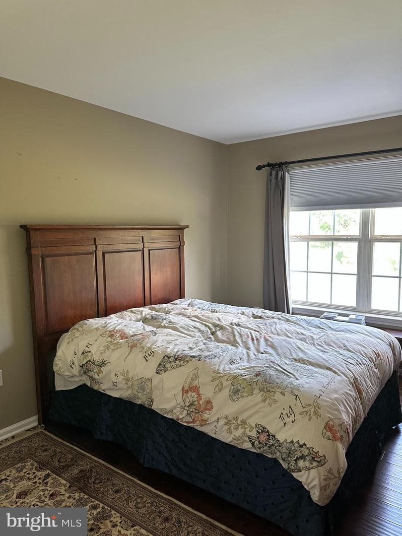 203 Oaktree Court photo 12