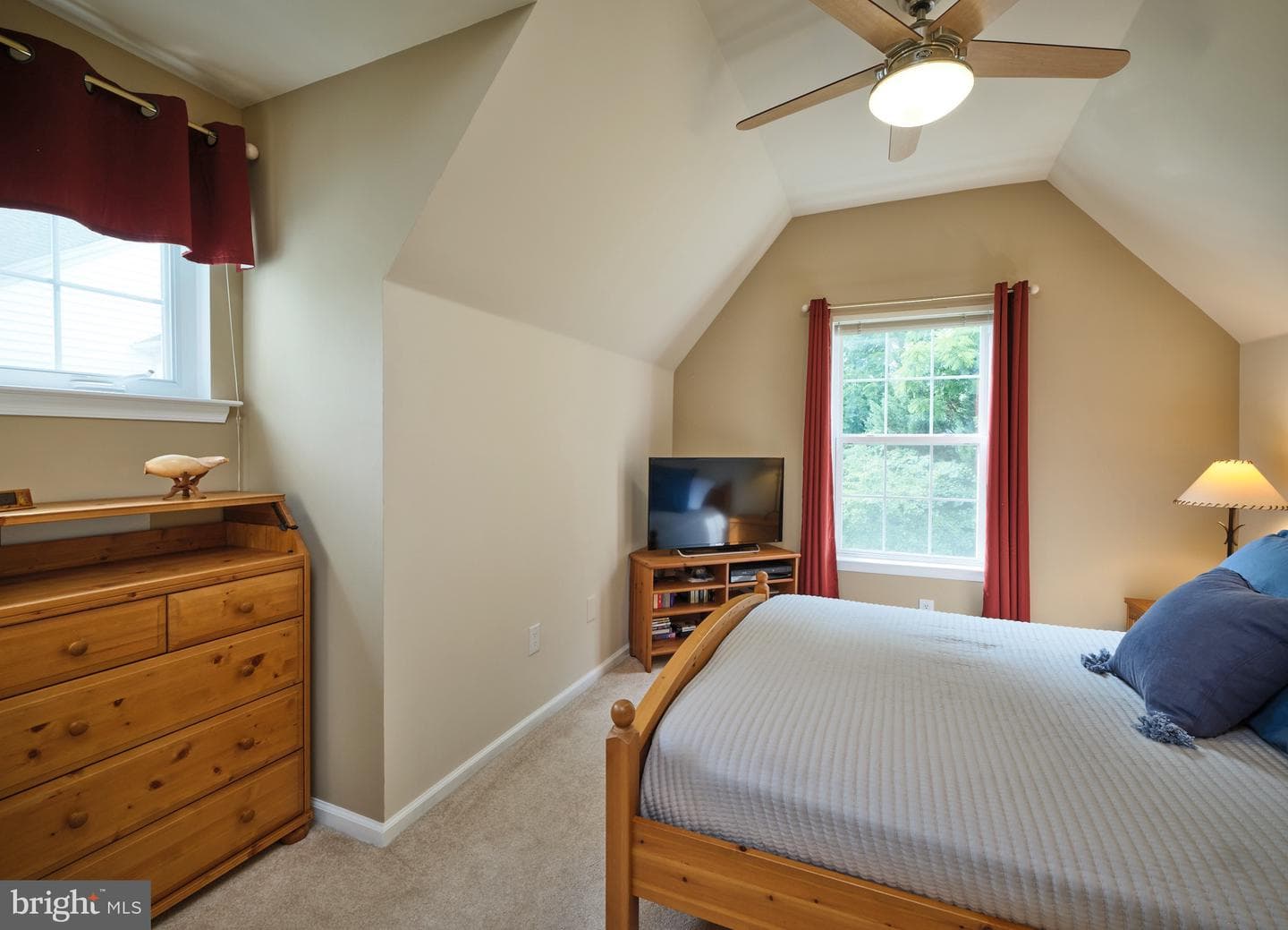 28 Woodbridge Drive photo 19