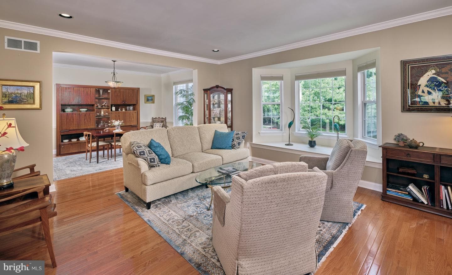 28 Woodbridge Drive photo 5