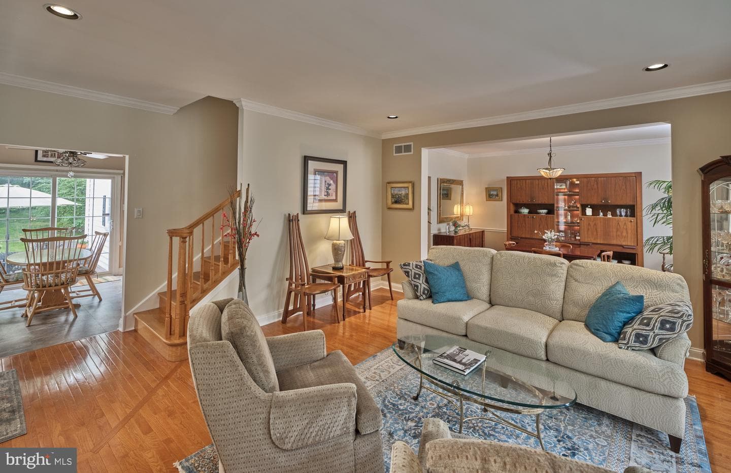 28 Woodbridge Drive photo 6