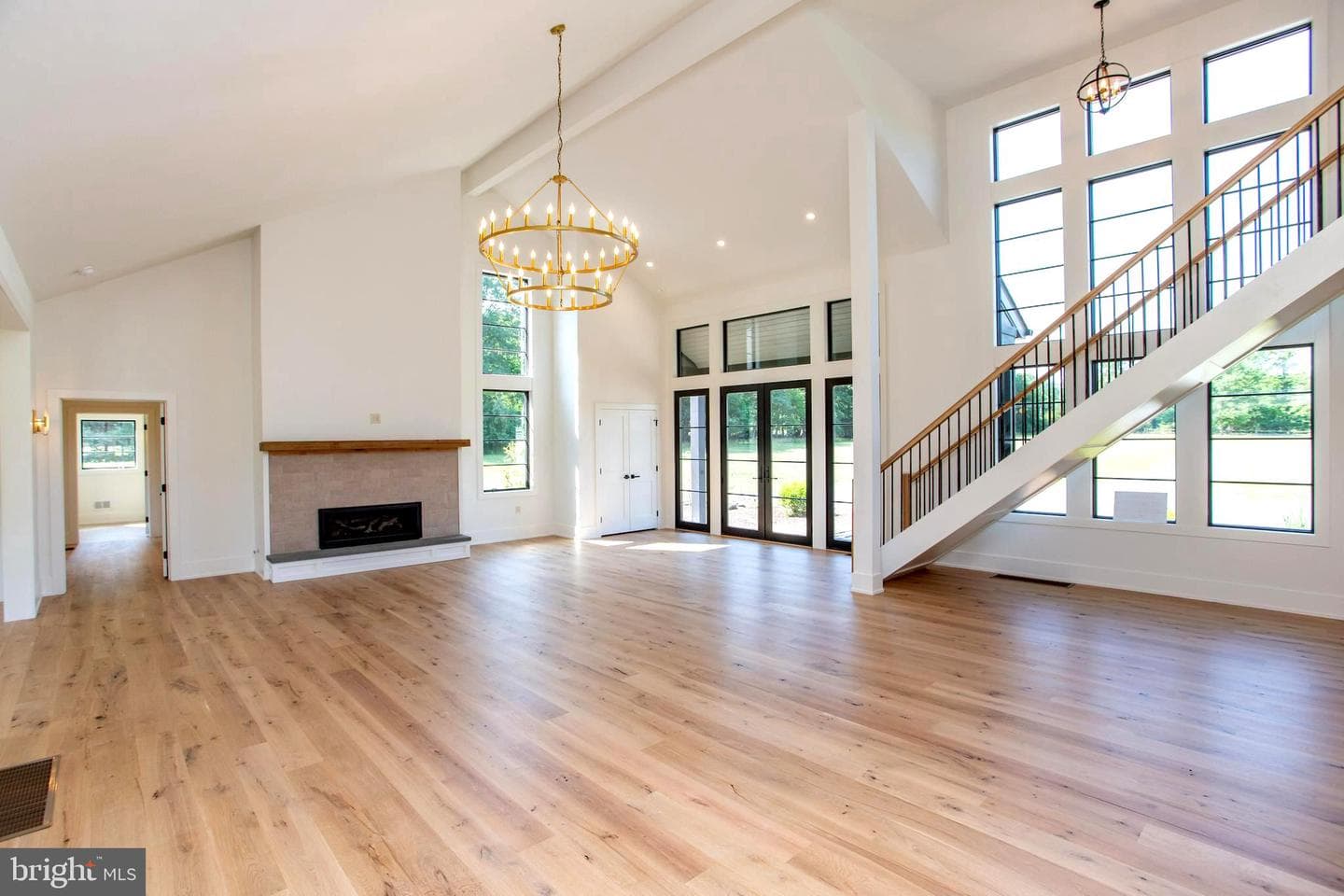 5823 Rodgers Road photo 11
