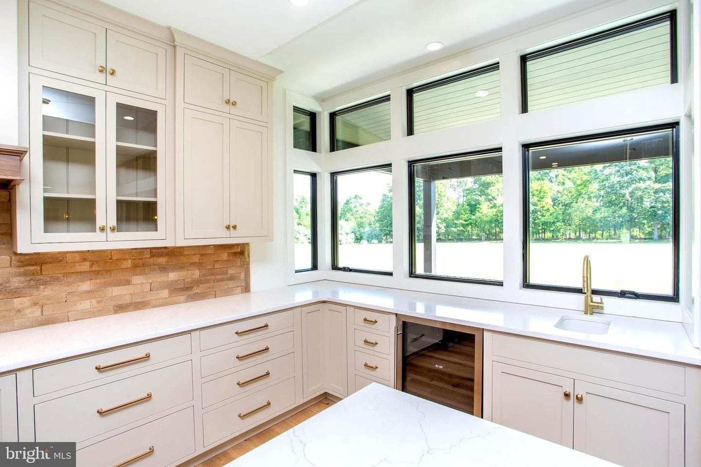 5823 Rodgers Road photo 18